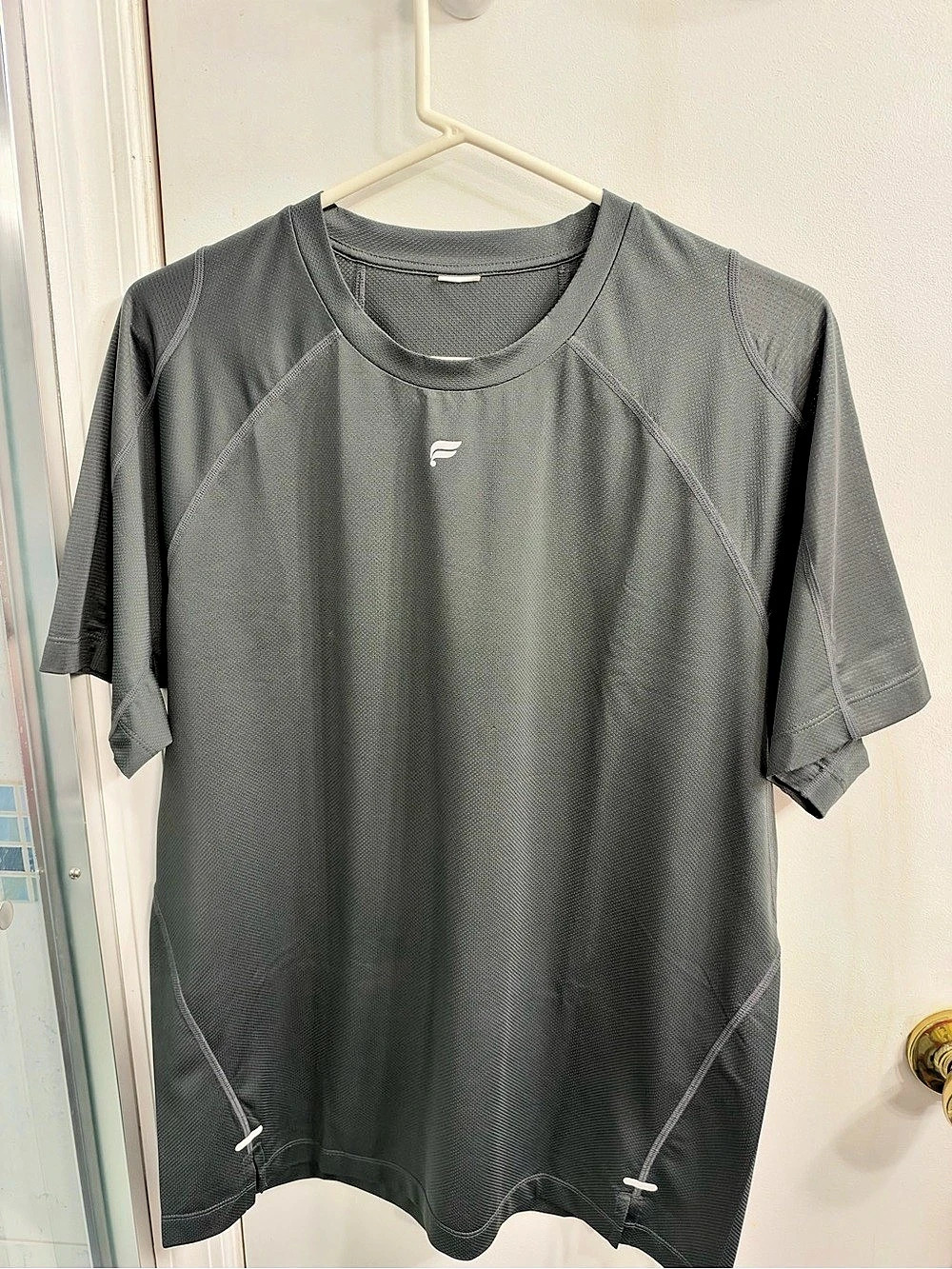 Fabletics Large Grey O2 Tee